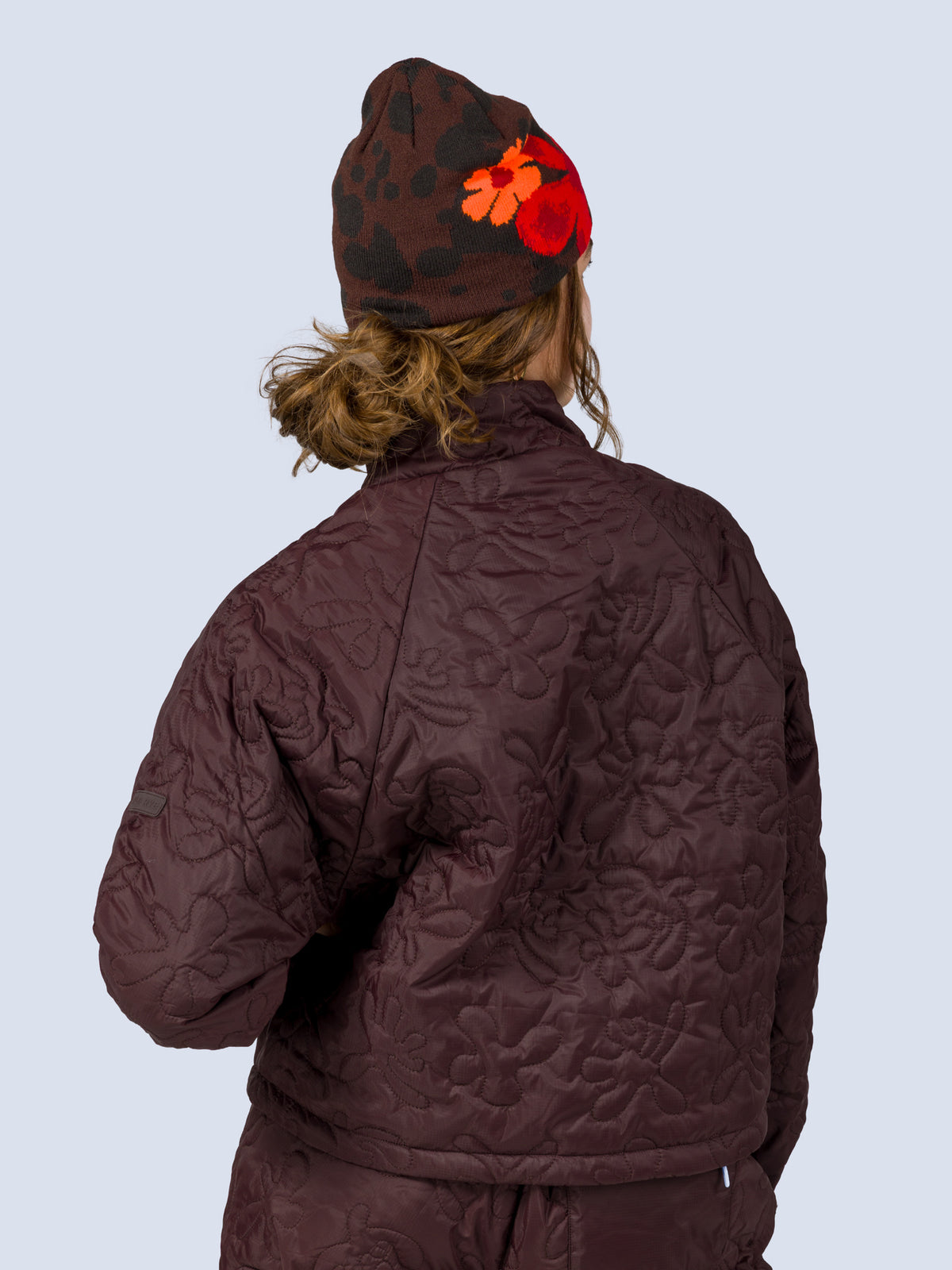 [Espresso Reef] Payette Pullover – back view of model wearing the pullover and matching pants