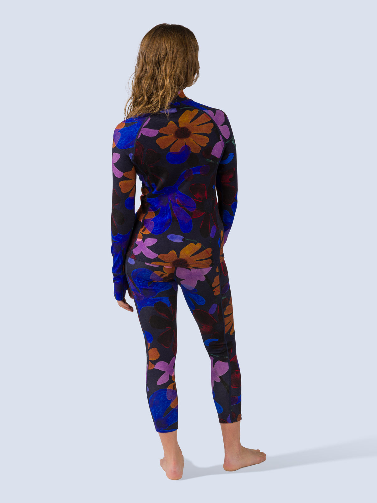 [Nightflora] Bassett Half Zip – full outfit, back view