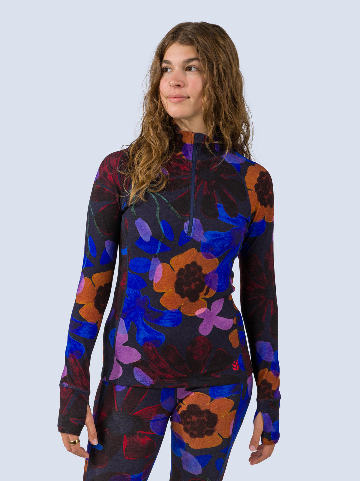 [Nightflora] Bassett Half Zip – front view