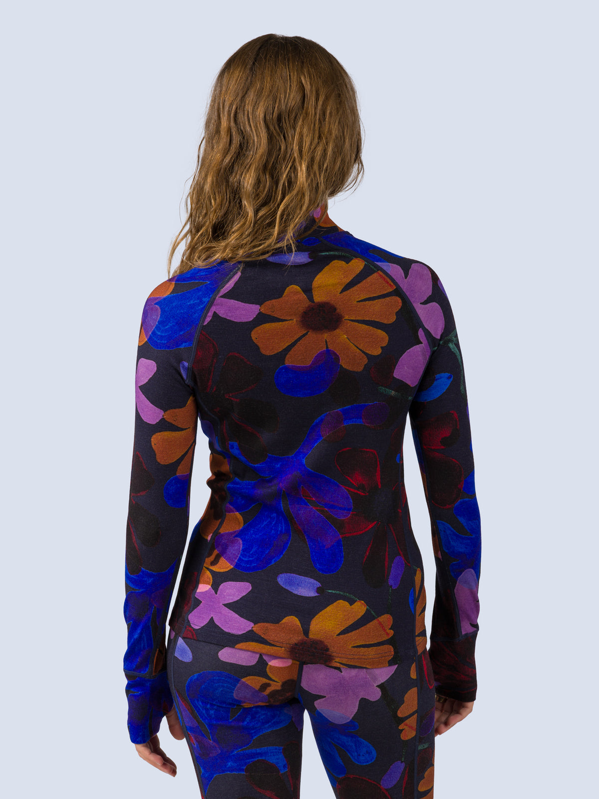 [Nightflora] Bassett Half Zip – back view