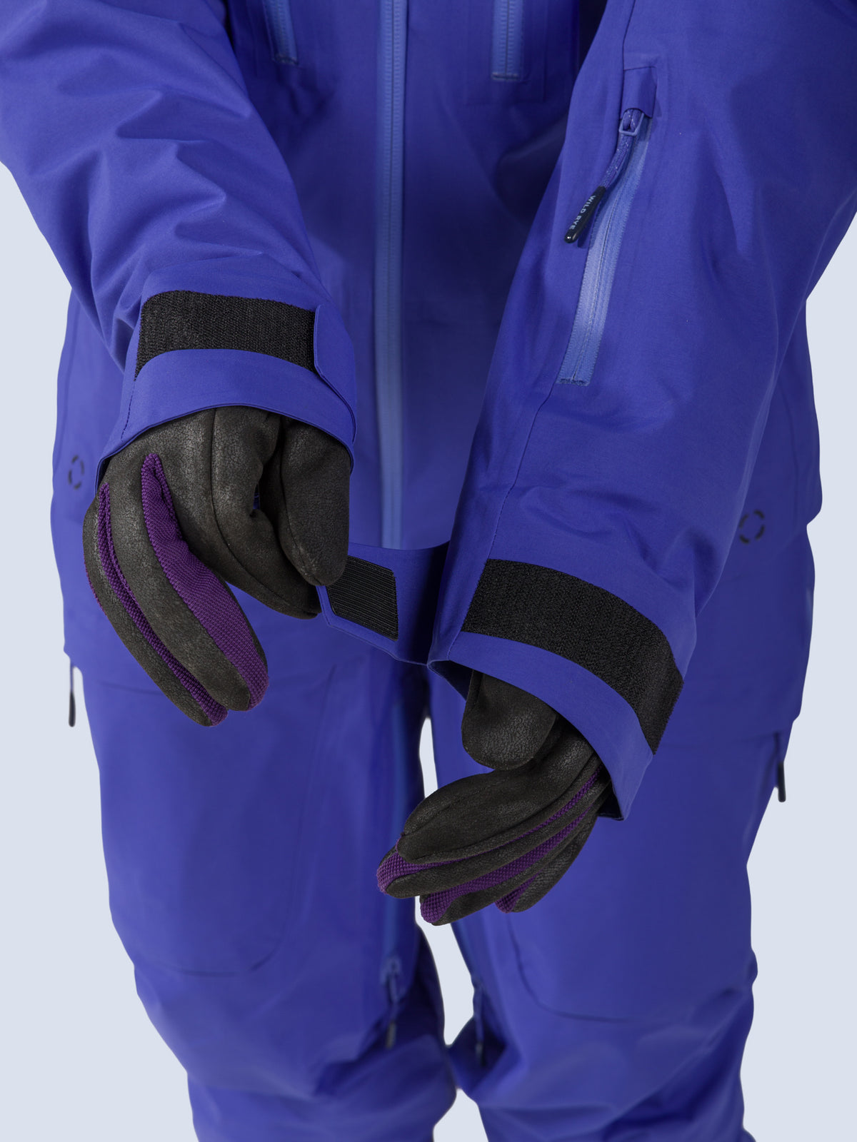 [Lapis] Heyburn 3L Jacket in lapis blue, cuff closure detail