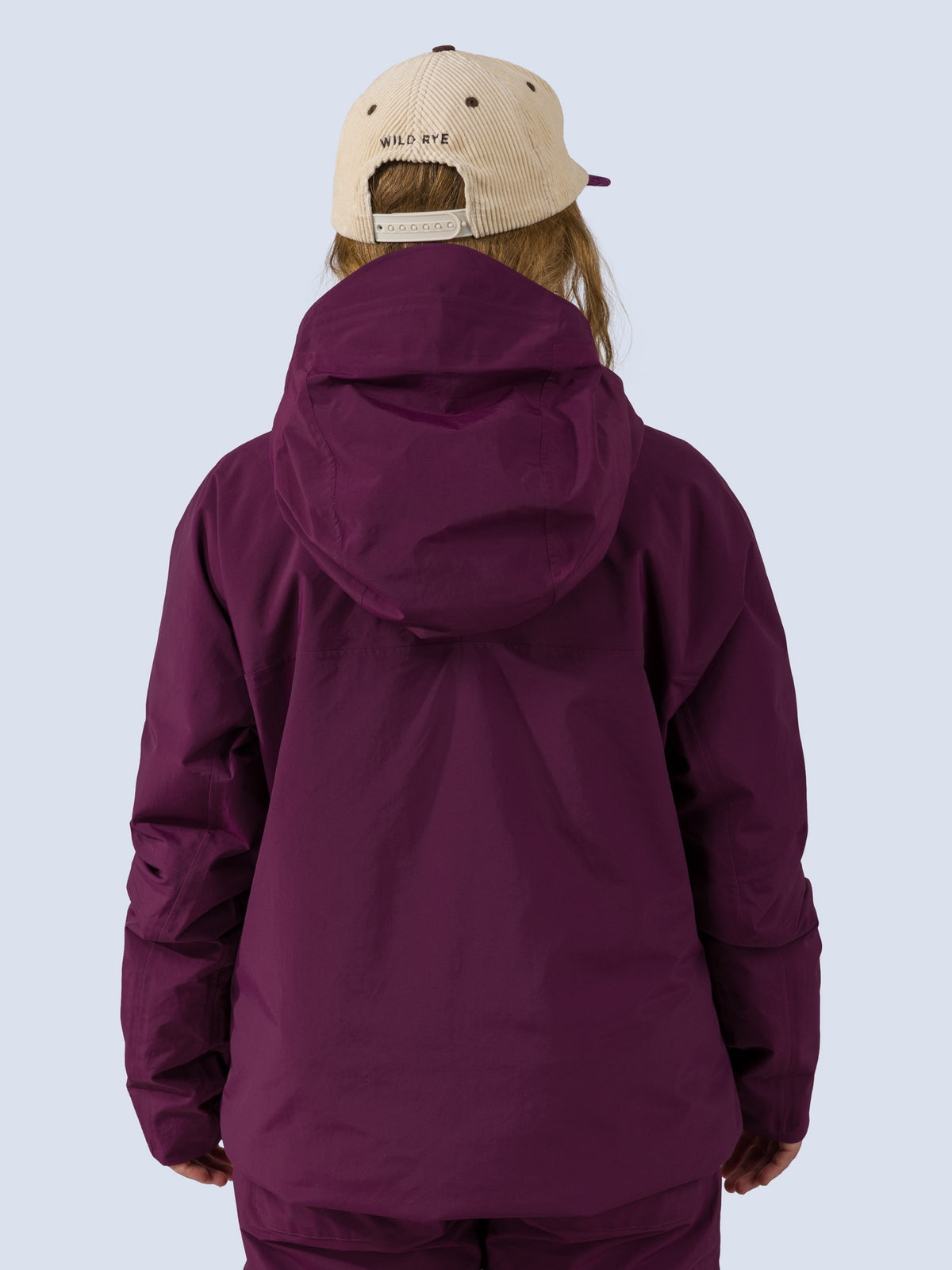 [Mulberry] Roundhouse 2L Insulated Jacket in mulberry, on model back crop view