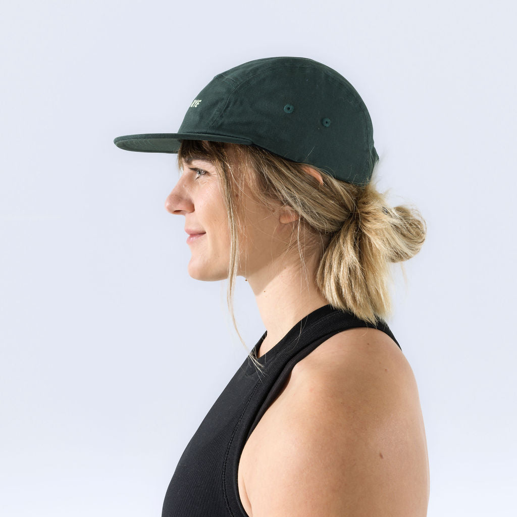 [Shaded Spruce] Edith Brim hat canvas shaded spruce on model side view