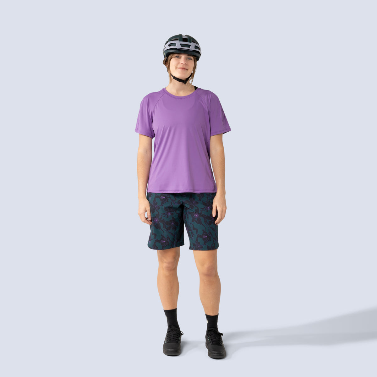 [Amethyst] Sloane tee amethyst on model front full body view