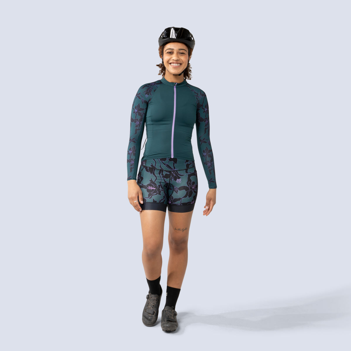 [Spruce Aquila Bloom] Gem longsleeve jersey in spruce aquila bloom, on model front full body view