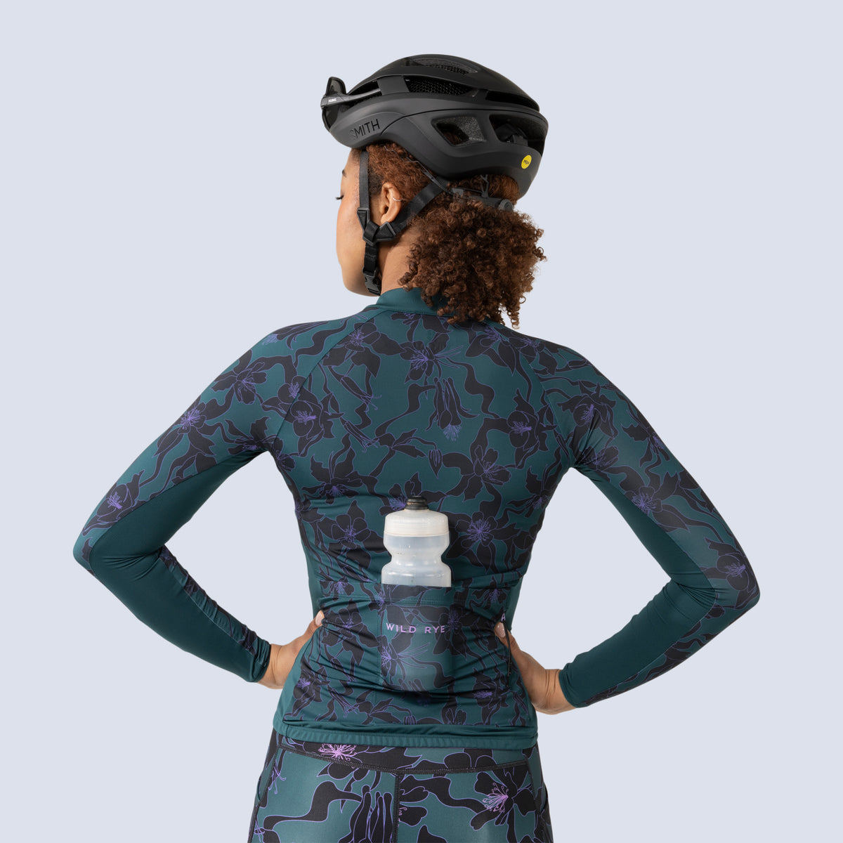 [Spruce Aquila Bloom] Gem longsleeve jersey in spruce aquila bloom, showing 3 rear stash pockets