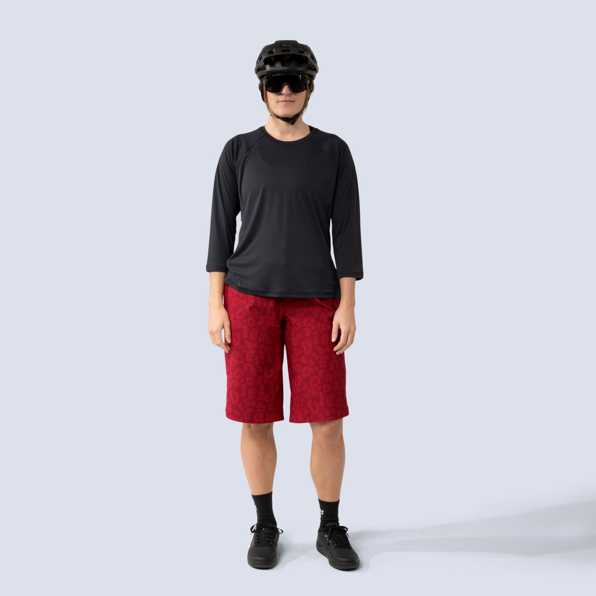 [Black] Sloane 3/4 MTB Jersey Black on model Front Full Body
