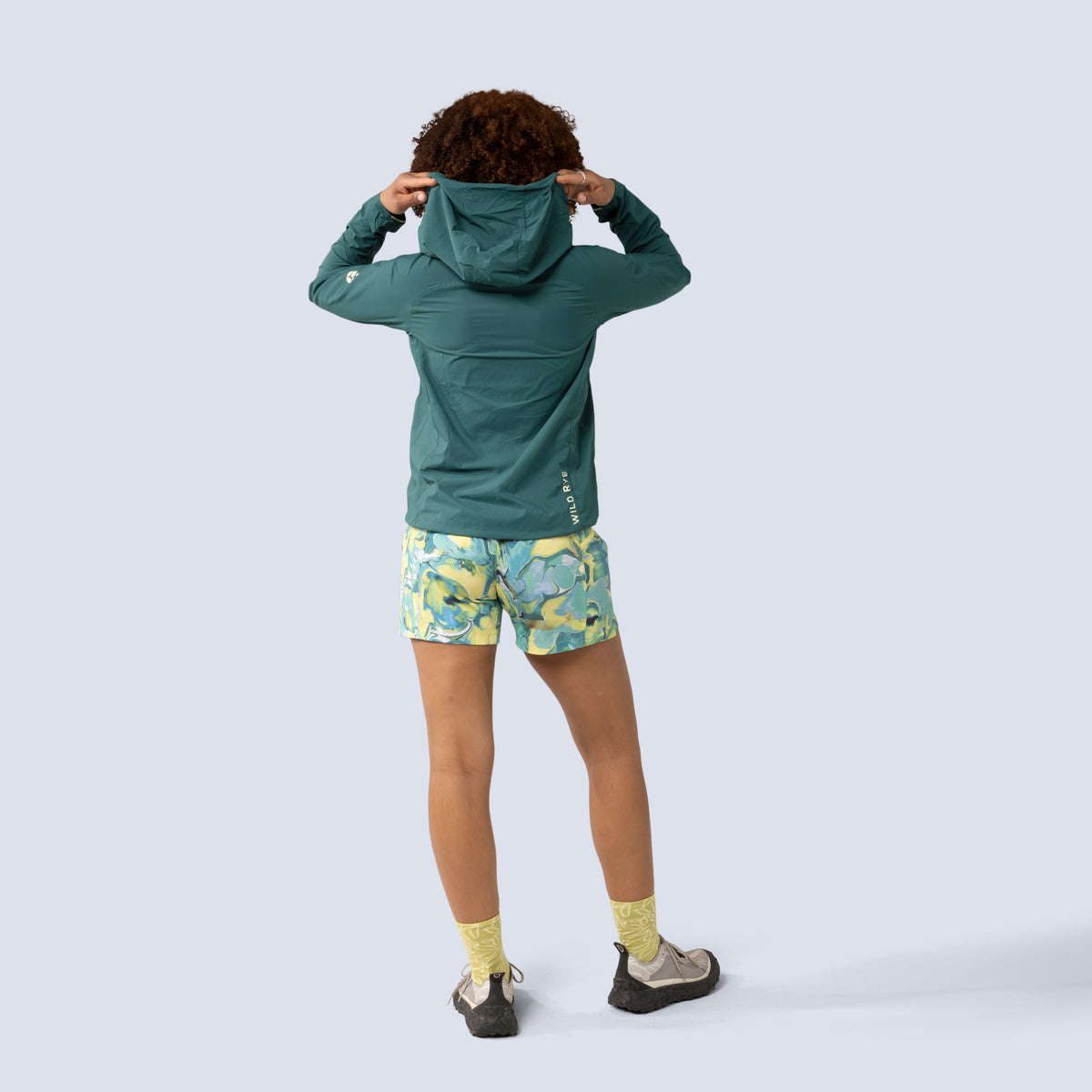 [Shaded Spruce] Rustler windbreaker in shaded spruce, on model back full body view