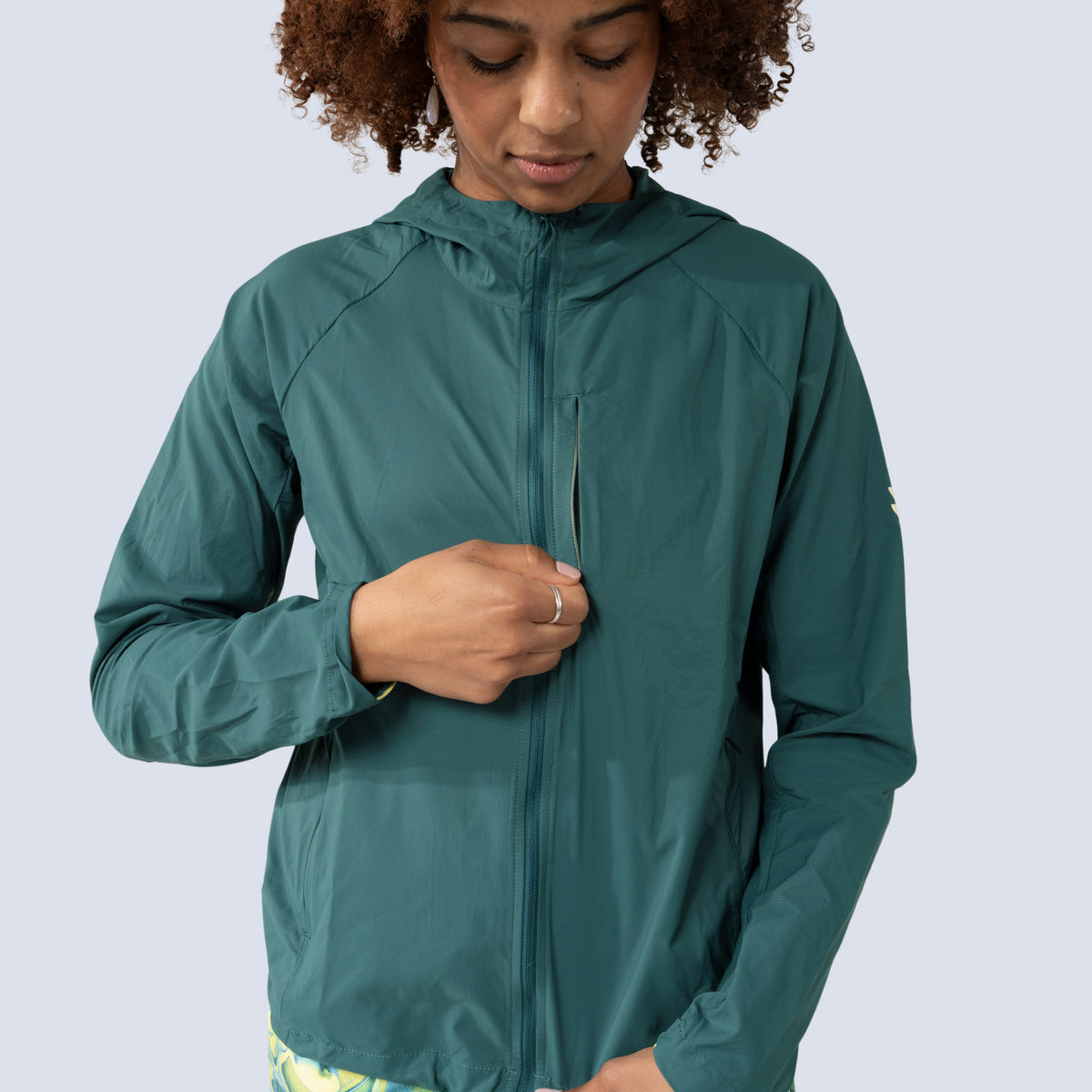 [Shaded Spruce] Rustler windbreaker in shaded spruce, chest pocket detail