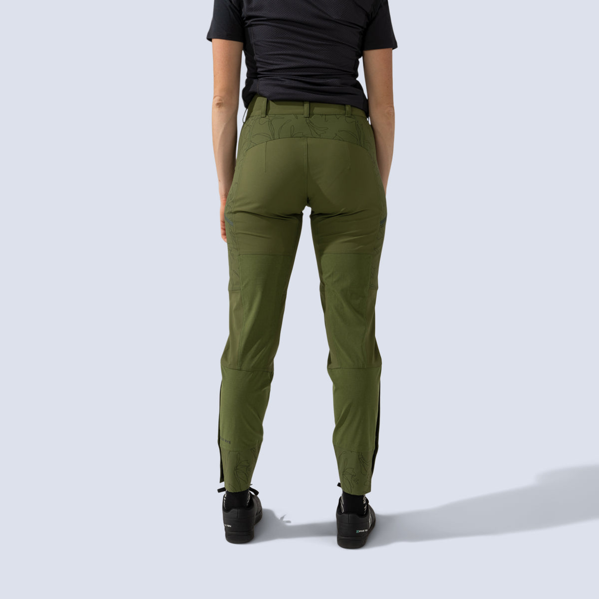 [Olive You] Freyah Pant Olive back crop view