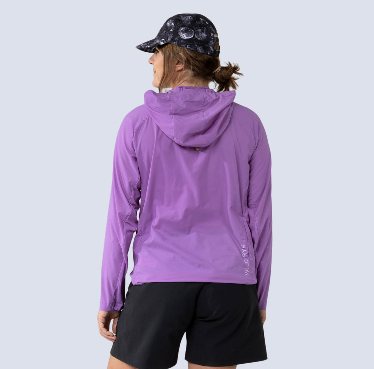 [Amethyst] Rustler windbreaker in amethyst, on model back crop view