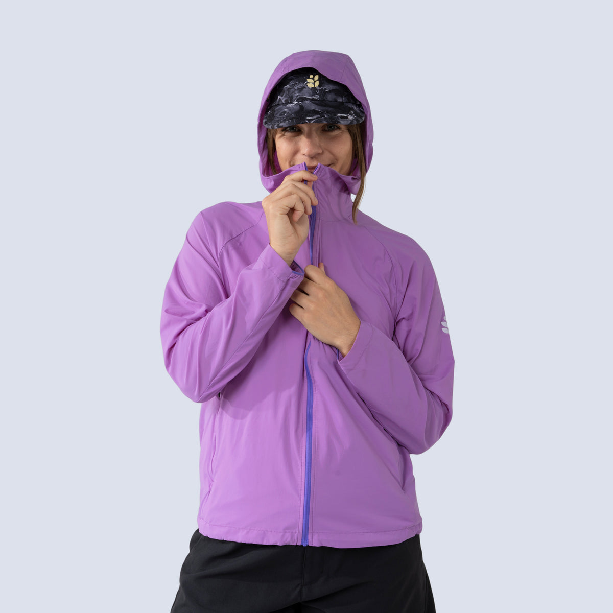 [Amethyst] Rustler windbreaker in amethyst, on model front crop view