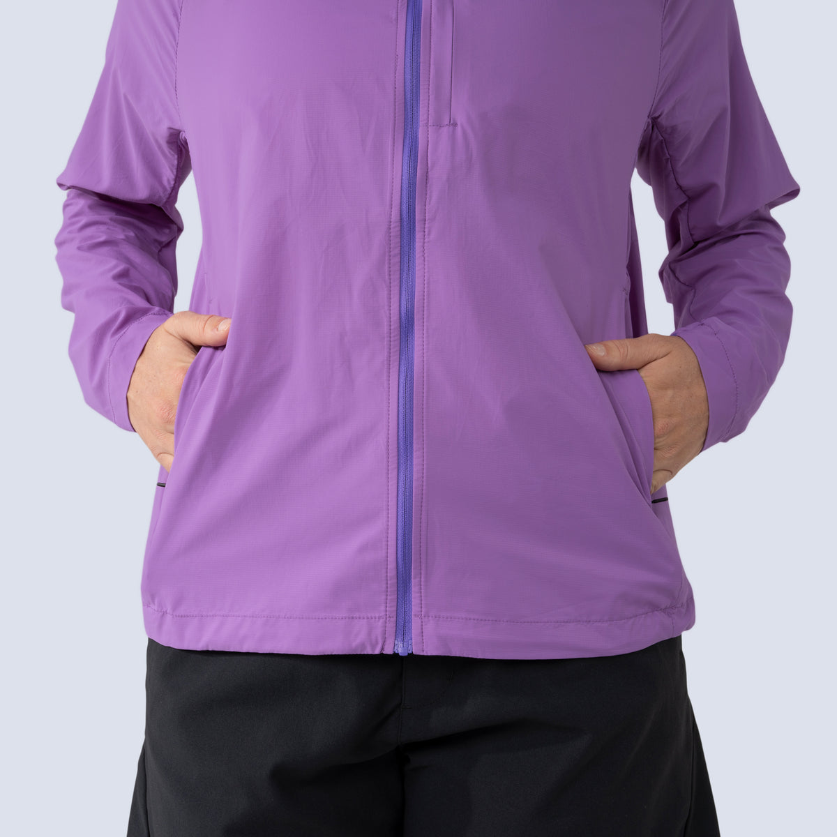 [Amethyst] Rustler windbreaker in amethyst, on model hand pocket detail